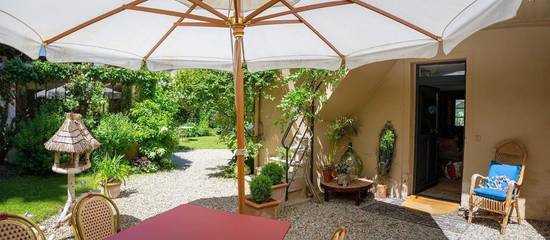 Chambre d’hôte pour 4 personnes, avec jardin ainsi que vue et balcon à Le Pont-de-Beauvoisin