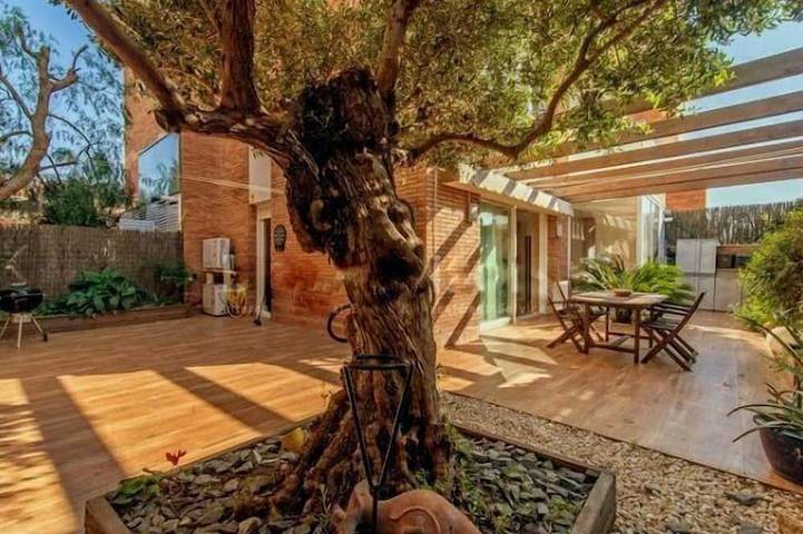 Casa de vacaciones para 6 personas, con terraza además de jardín y piscina, Se admiten mascotas - 1