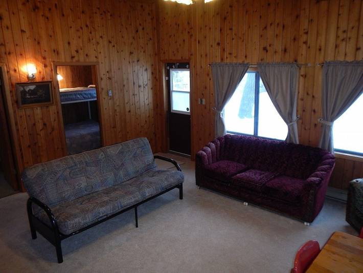 Log cabin for 10 people, with garden and terrace in Manitoba