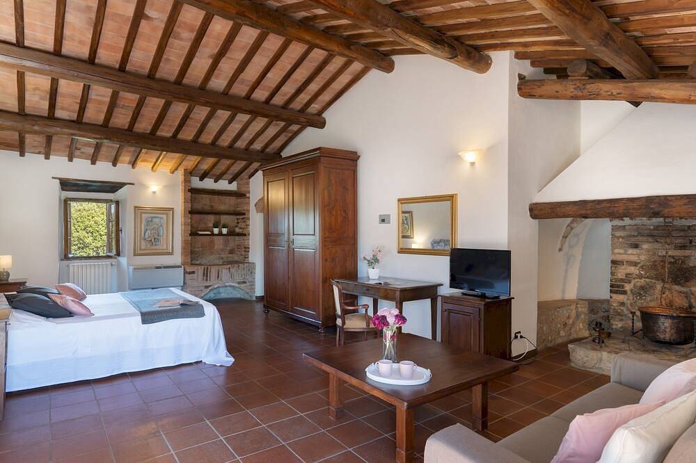 Borgo Gallinaio 32, Emma Villas in Monteriggioni, Chianti