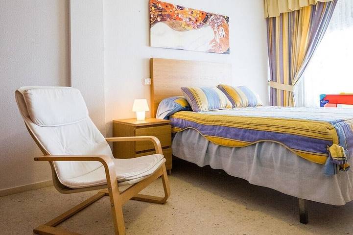 Entire apartment, Beachfront, Pool, Wifi, Heating, Family, 6 People, Spacious in Los Pinos (Almunecar), Almuñecar