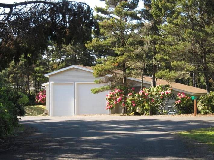 Vacation apartment for 3 people, with balcony and yard - 1