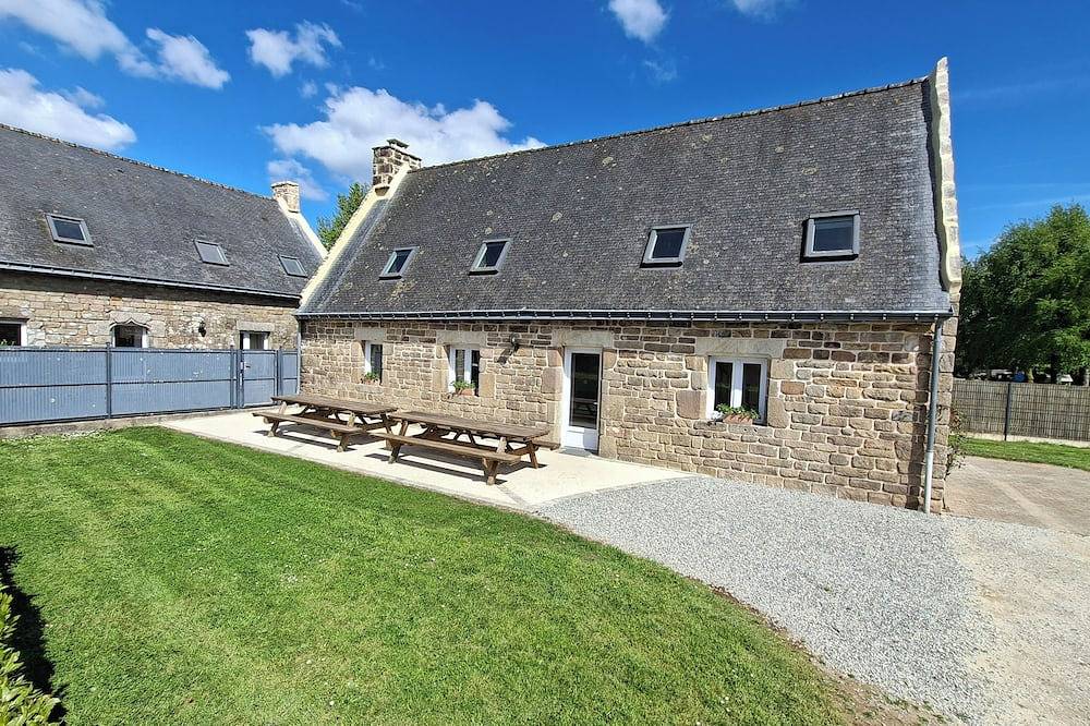 Gîte 20 couchages avec piscine et grand parc in Languidic, Région de Lorient