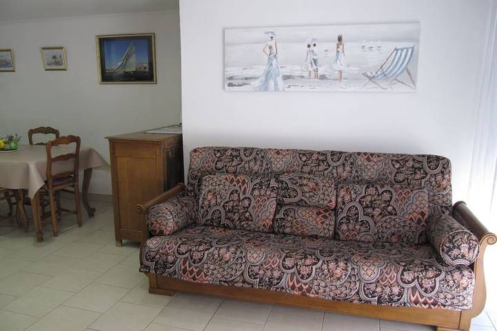 Gîte pour 4 personnes, avec terrasse ainsi que piscine et jardin à Cabris - 4