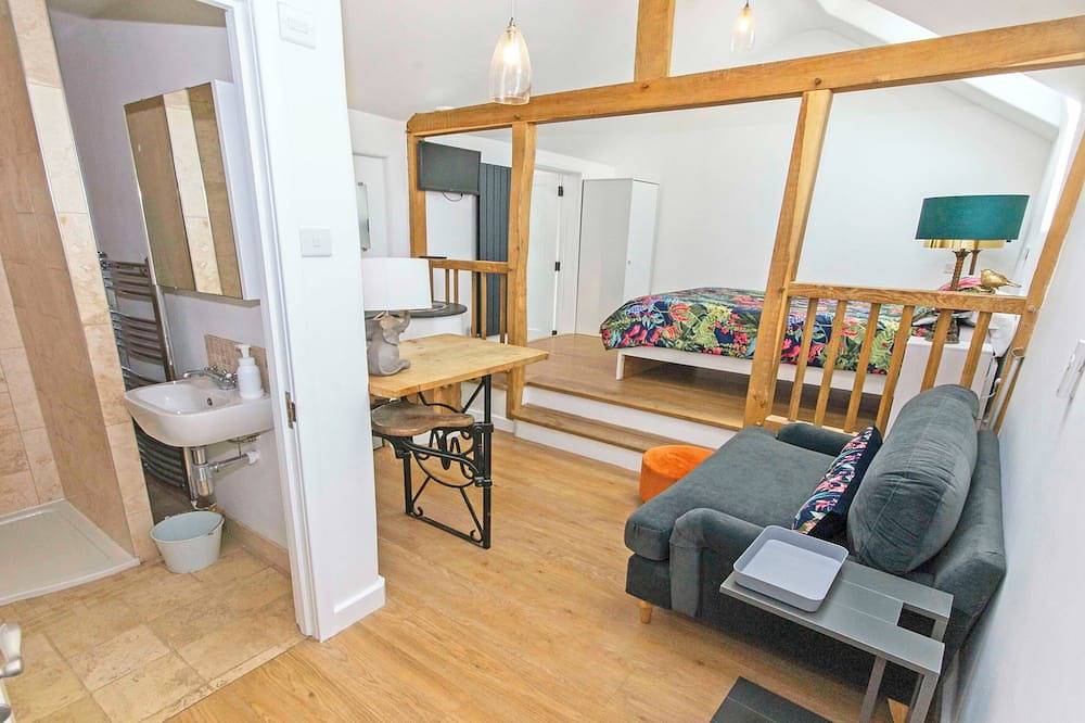 Bagend |Sleeps 14 | Hot Tub* | Balcony & Ping Pong in Devon