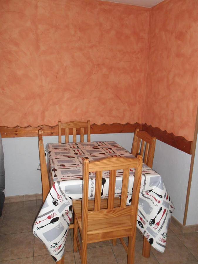 Appartement entier, Two-Bedroom Apartment in Villar-Saint-Pancrace, Région de Briançon