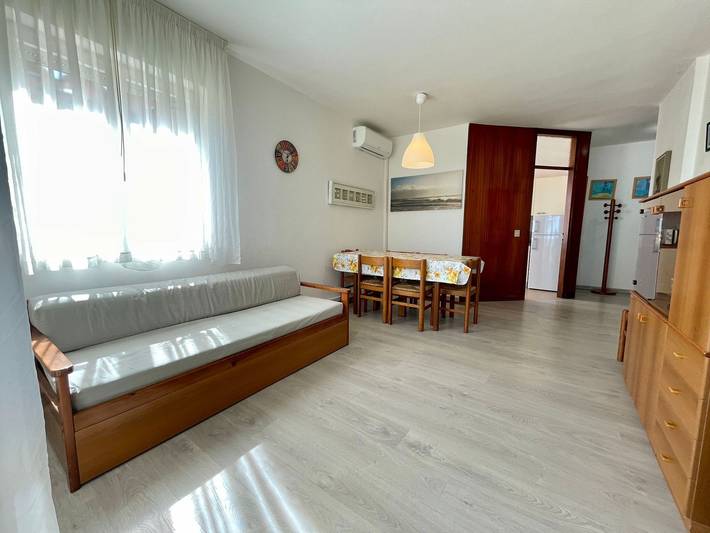 Entire apartment, Stunning frontal sea view flat in Porto Santa Margherita, Caorle