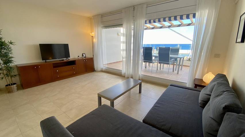 Gîte pour 8 personnes, avec vue sur l’océan et terrasse, animaux acceptés à Calafat - 3