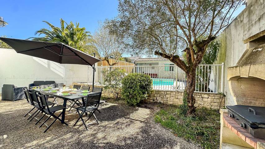 Gîte pour 8 personnes, avec jardin et piscine à Rivedoux-Plage - 2