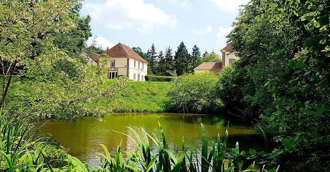 La Tuilerie de Talouan, gîte écologique in Villeneuve-sur-Yonne, Yonne