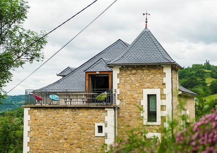 Gîte pour 21 personnes, avec jardin et terrasse