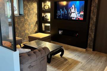 Location de vacances pour 8 personnes, avec terrasse à Fontenay-le-Pesnel