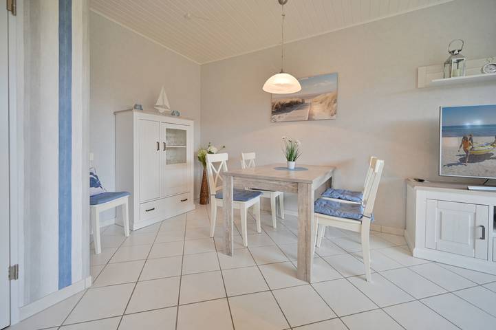 Bungalow für 5 Personen, mit Terrasse und Garten in Kellenhusen - 2