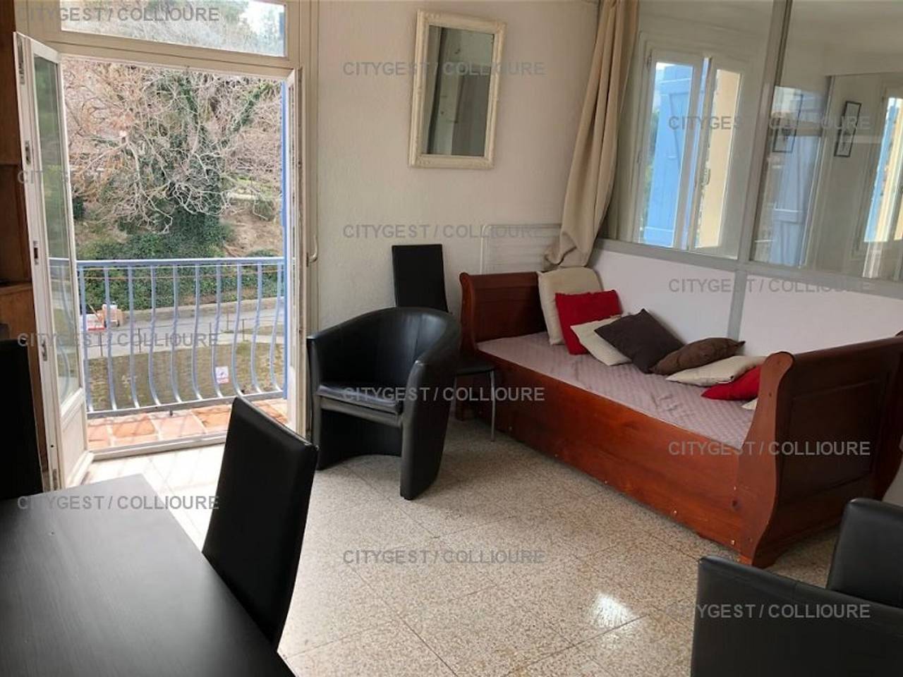 Ganze Wohnung, Collioure T2 Kabine, im historischen Zentrum 50m vom Strand in La Côte Vermeille, Collioure