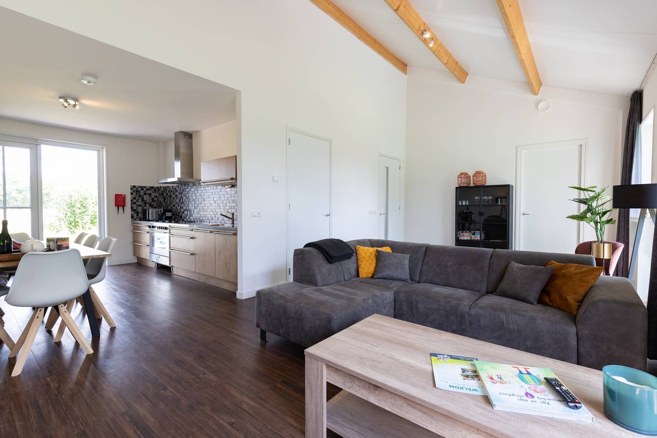 Mooi 8 persoons vakantiehuis op een boerderijcamping in Goirle in Goirle, Noord-Brabant