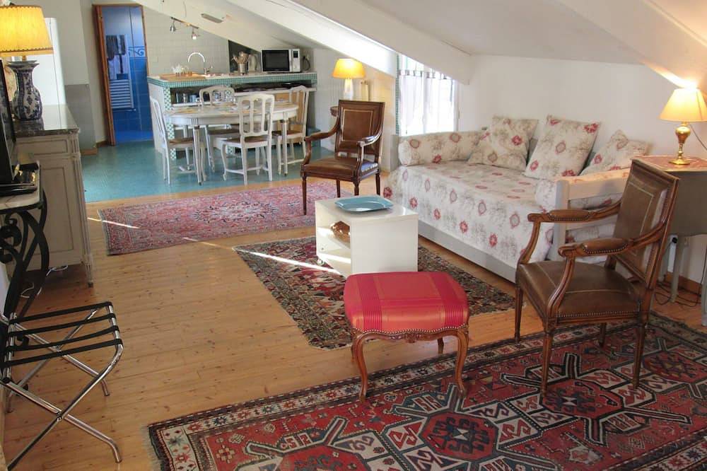 Appartement entier, Appartement indépendant 4 personnes 20 mn centre Paris in Maisons-Laffitte, Yvelines