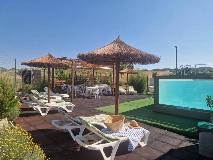 Escapadas de fin de semana para 18 personas, con vistas además de piscina y jardín en Cuenca
