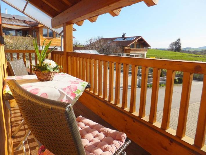 Ferienwohnung für 2 Personen, mit Ausblick und Garten in Rieden