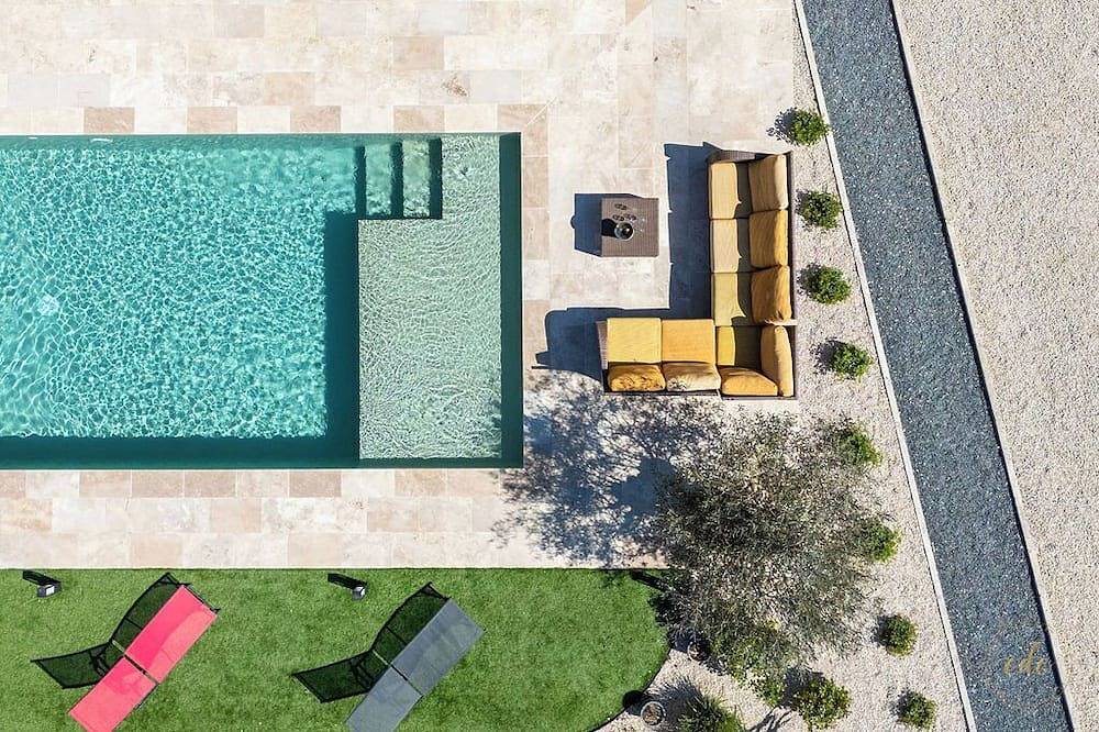 Villa Familiale avec Piscine Chauffée : Séjour Nature à 10 min du Parc Fédéral in Chaumont-sur-Tharonne, Sologne