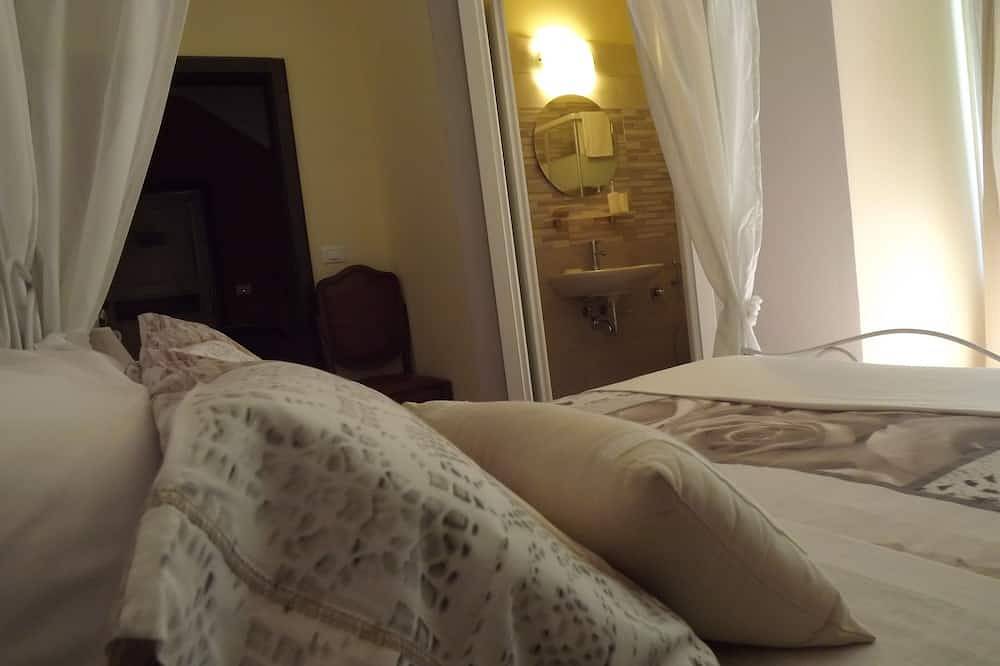 B&B Lunigiana & Cinque Terre: pool, typical dinners, wellness family&friends in Tresana, Val di Magra