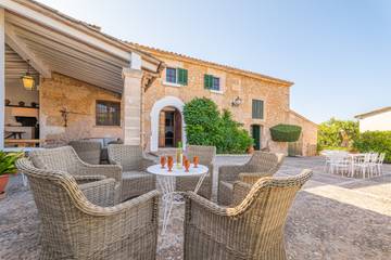 Finca in Alcúdia, Mallorca Norden für 12 