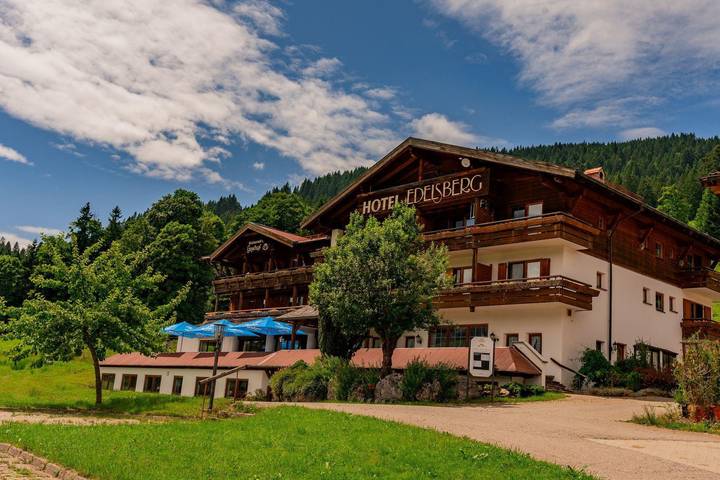 Hotel für 2 Personen, mit Balkon und Terrasse sowie Pool und Sauna in Bad Hindelang