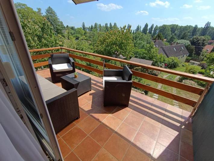 Location de vacances pour 7 personnes, avec vue sur le lac ainsi que vue et jardin à Szigliget