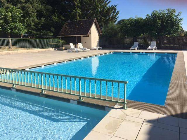 Appartement de vacances pour 6 personnes, avec piscine et jardin