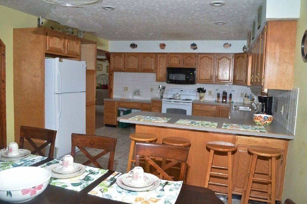 Luxuriöses Familienhaus # 21 4 Zim. Mit Hot Tub am Patoka Lake im Süden von Indiana in Patoka Lake