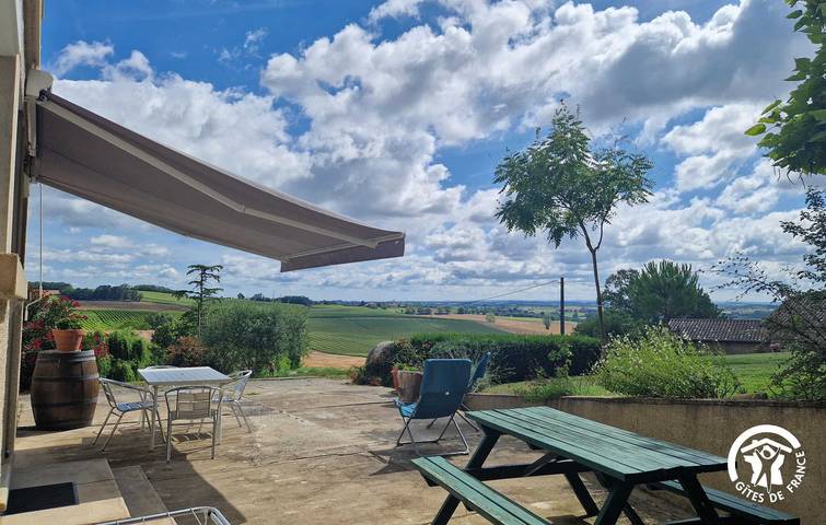 Gîte pour 6 personnes, avec terrasse - 1