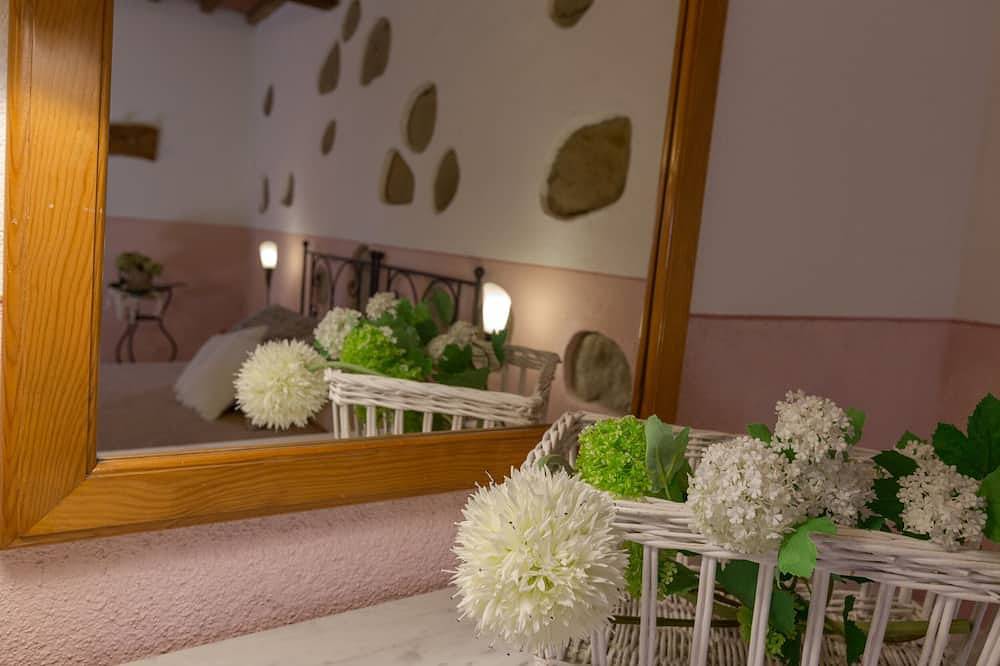 Geheel appartement, Aanbieding! Vakantie, appartement (Mimosa 2 + 2) Volterra, San Gimignano en Pisa in Peccioli, Provincie Pisa