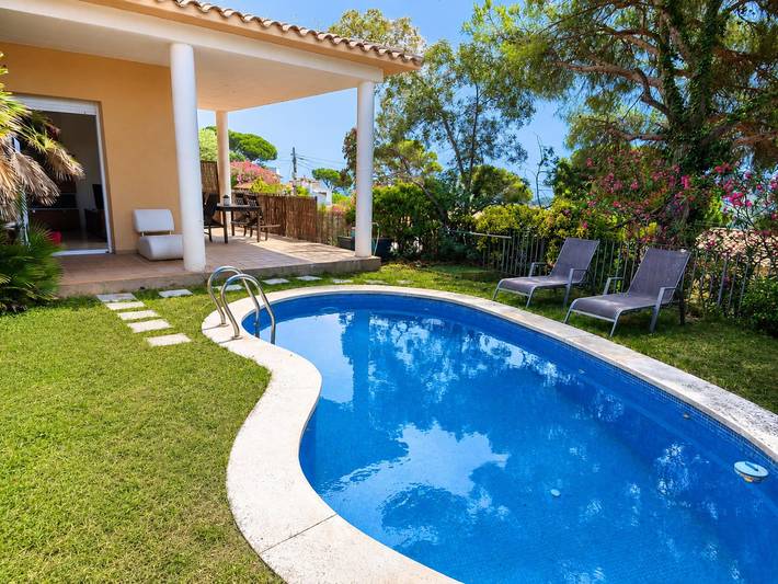 Casa de vacaciones para 6 personas, con piscina además de jardín y vistas al mar, Familias con niños - 1