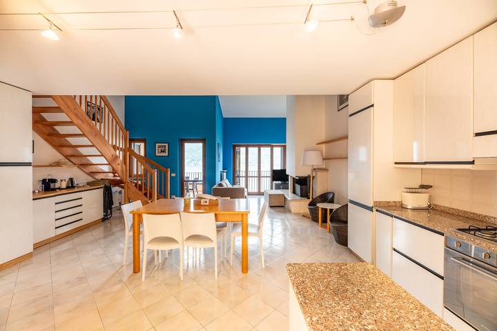 Ferienwohnung für 6 Personen, mit Terrasse und Pool sowie Seeblick, kinderfreundlich in Gemeinde Menaggio - 3