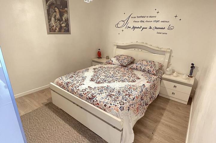 Appartement entier, Beau 2 pièces gare de Bondy à 15 min de Paris in Bondy, Seine-Saint-Denis