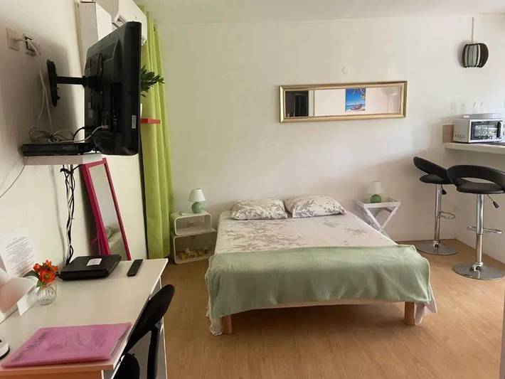 Gîte pour 2 personnes, avec terrasse dans Pointe du Bout - 2