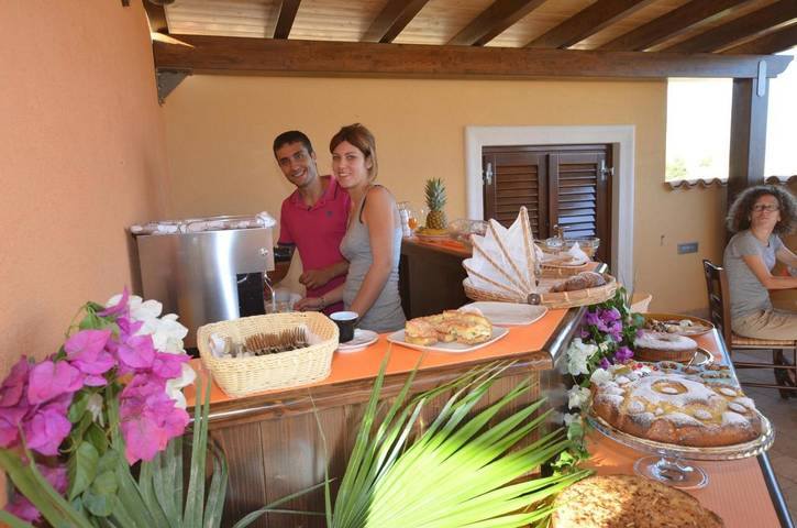B&b per 3 persone, con Balcone e Terrazza nonché Giardino e Panorama a Castelluzzo