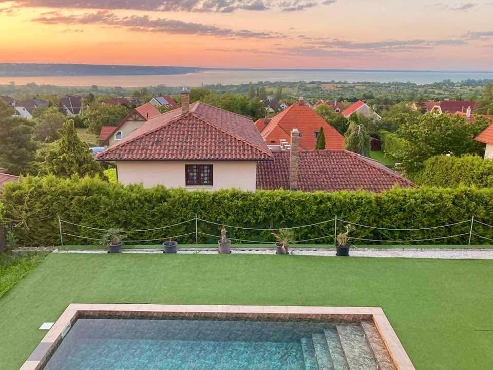 Ganze Wohnung, Aranyeső Apartmanházak No.1 in Balatonalmadi, Plattensee nordufer