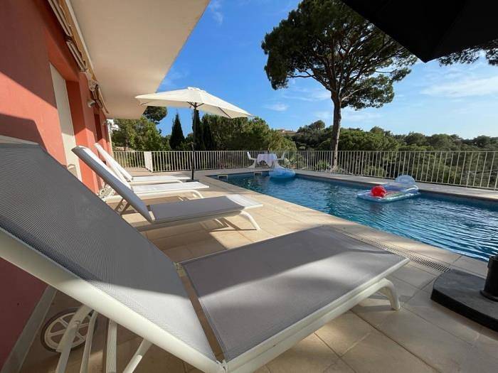 Maison de vacances pour 4 personnes, avec jardin ainsi que piscine et balcon sur la Costa Brava