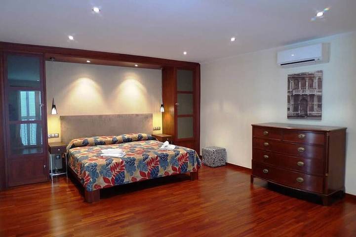 Chalet für 9 Personen, mit Garten und Balkon sowie Whirlpool auf Menorca - 2