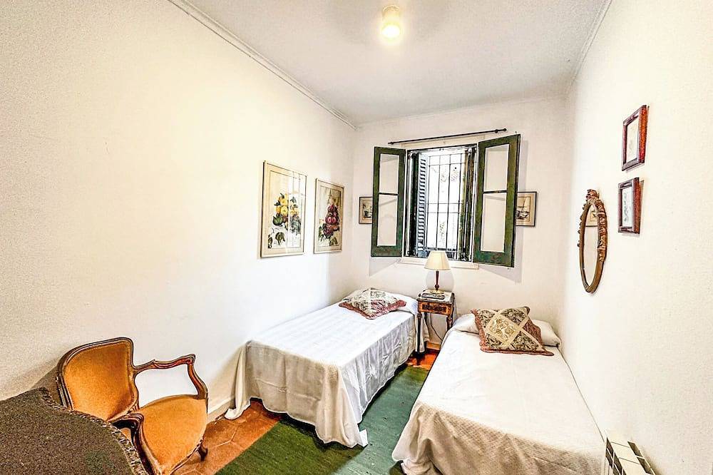 Entire apartment, Wonderful House on the beach in Supermaresme, Caldes d'Estrac