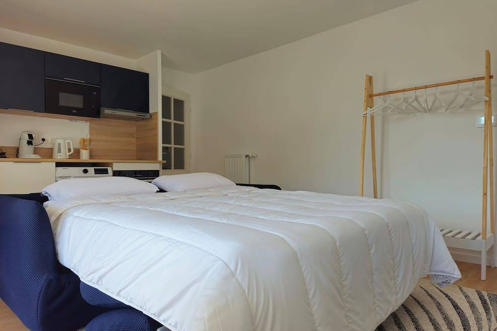 Entire apartment, Confort et Proximité : Studio Équipé 230m Plage in Fort-Mahon-Plage, Abbeville region