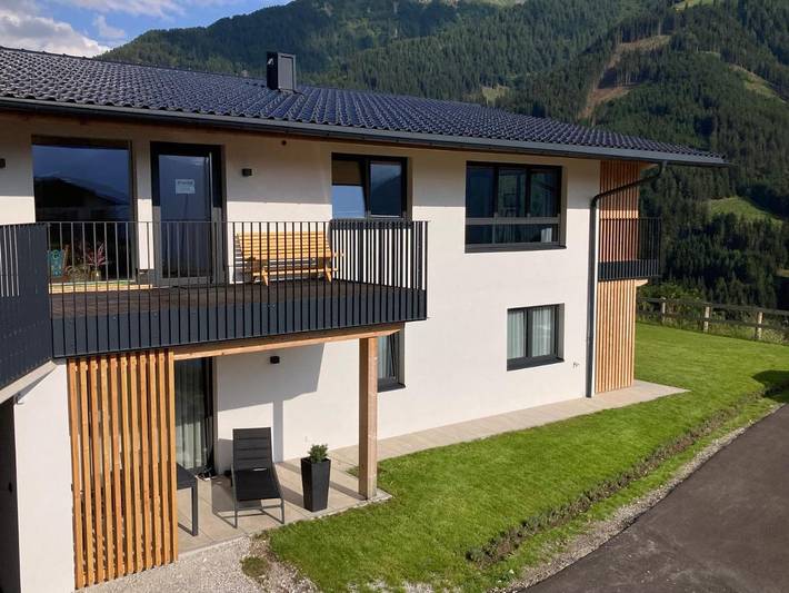 Ferienwohnung für 4 Personen, mit Ausblick und Garten