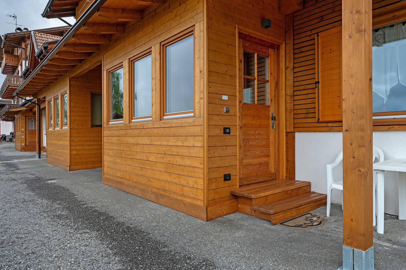 Appartamento intero, Appartamento 'Piano Terra 3' con vista sulle montagne, terrazza privata e Wi-Fi in Romeno, Val di Non