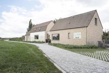 Gîte pour 10 personnes, avec jardin et vue à Lo-Reninge