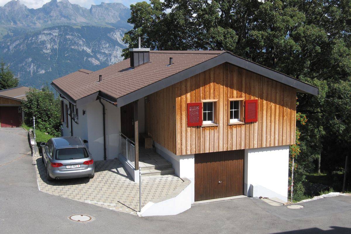 Ganze Ferienwohnung, Haus Ahorn - 4.5 Zimmerwohnung Bad/Dusche/Balkon in Flumserberg, Flums