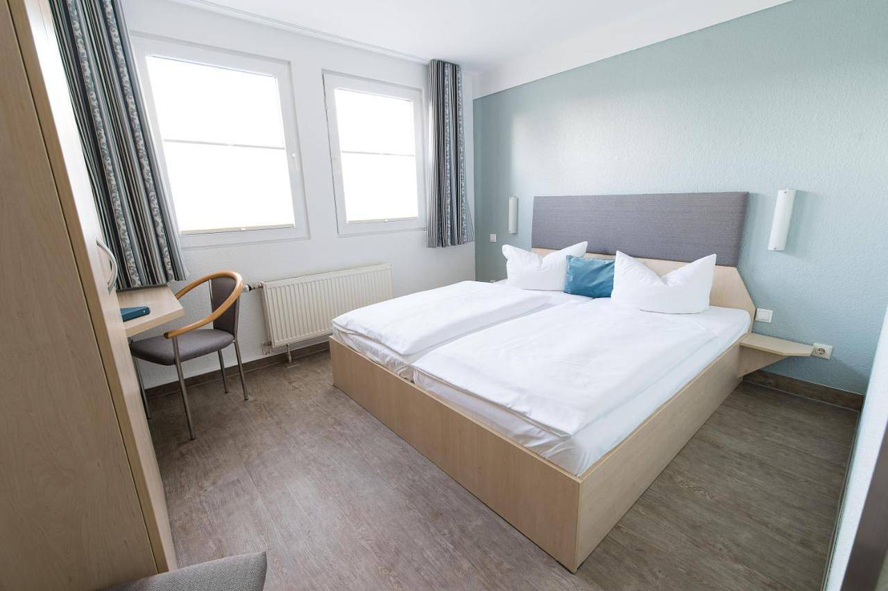 Rosen-Hotel in Sangerhausen, Eisleben und Umgebung