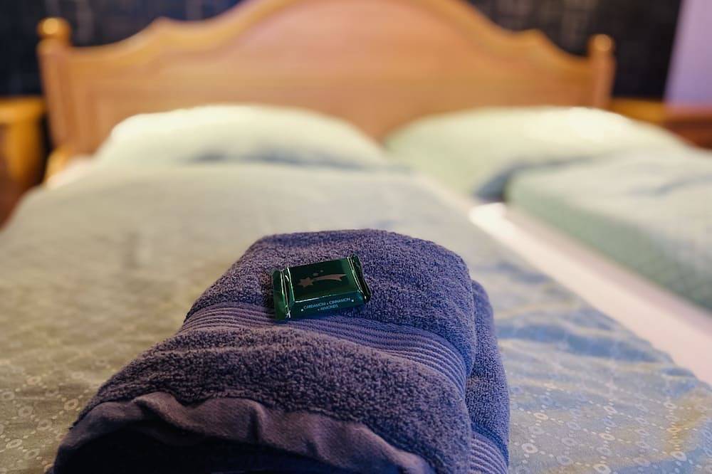 Ganze Wohnung, Wohnen auf 85qm, 3 Schlafzimmer, W-Lan, Kamin in Erlau, St. Kilian