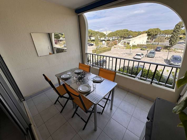 Gîte pour 4 personnes, avec terrasse et piscine, animaux acceptés dans Port Camargue - 3