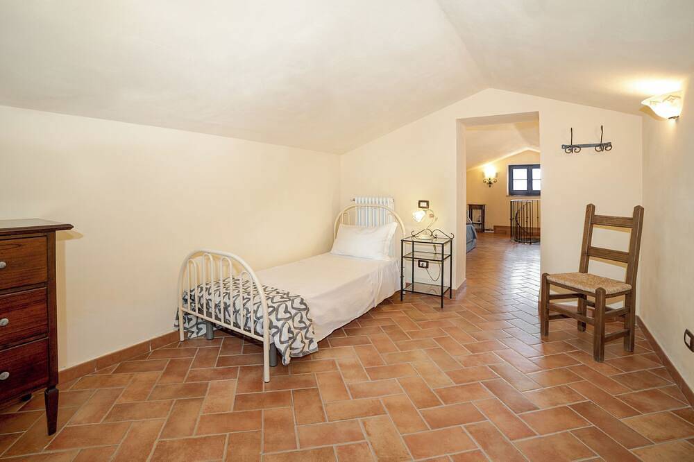 Scappo in Umbria, Godera in Lugnano in Teverina, Terni Province