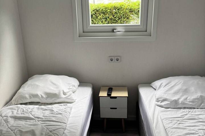 Chalet für 4 Personen, mit Terrasse in Schouwen-Duiveland - 2